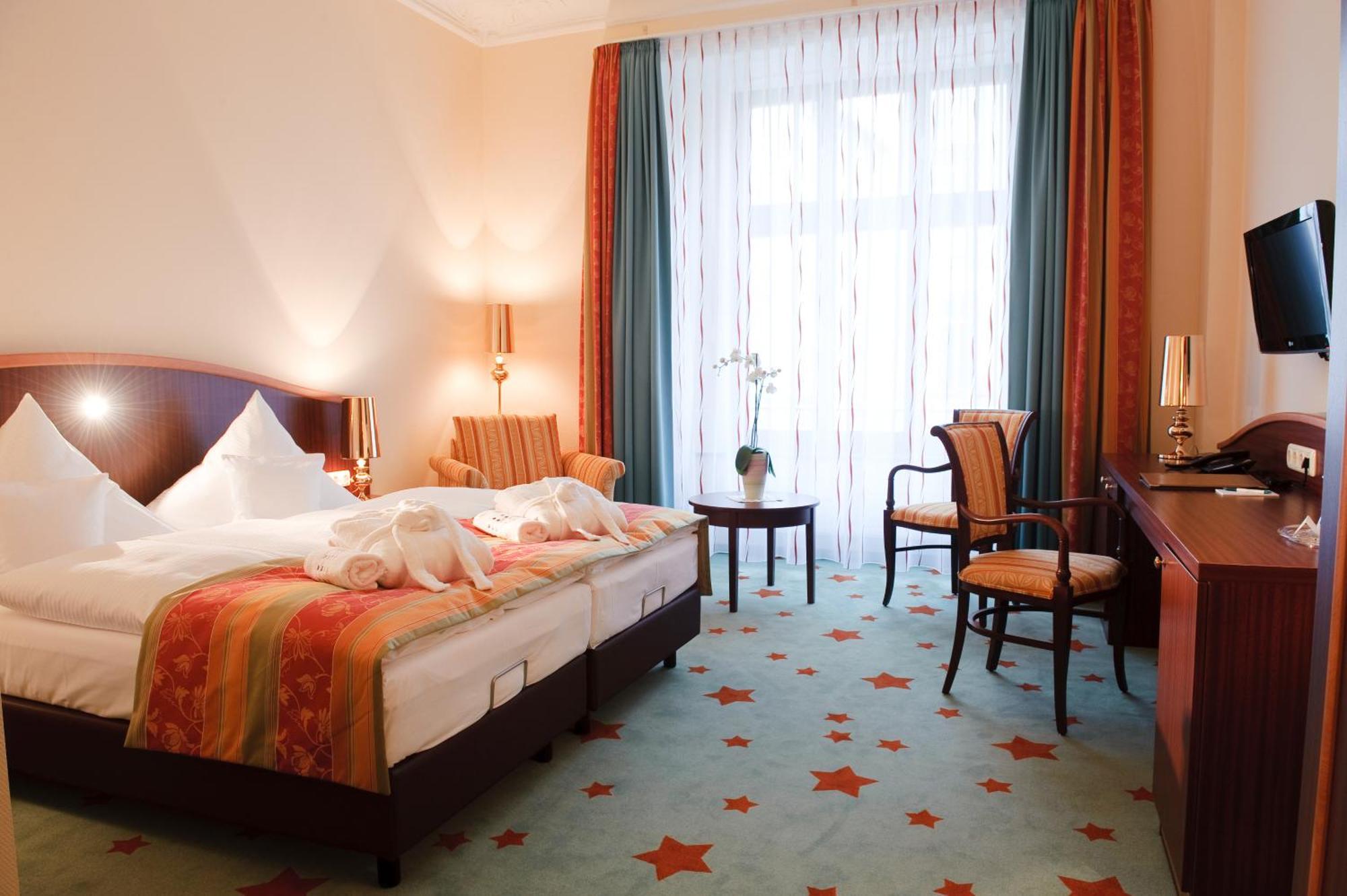 Stadthotel Stern วิสมาร์ ภายนอก รูปภาพ